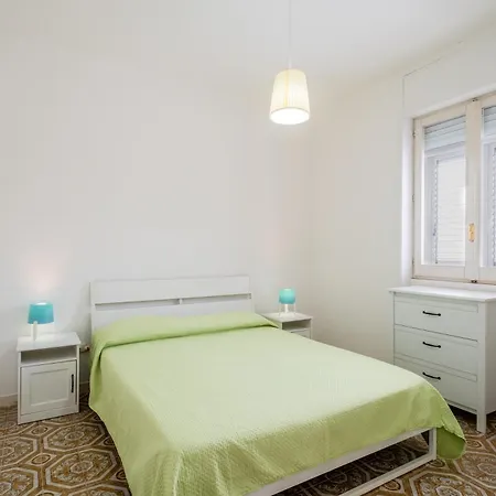 A Due Passi Dal Mare 別荘 ポルト・チェザーレオ