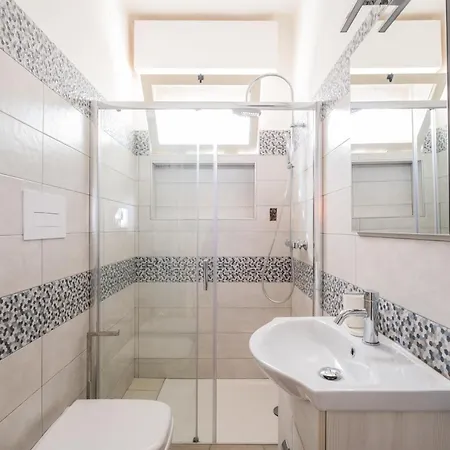 A Due Passi Dal Mare